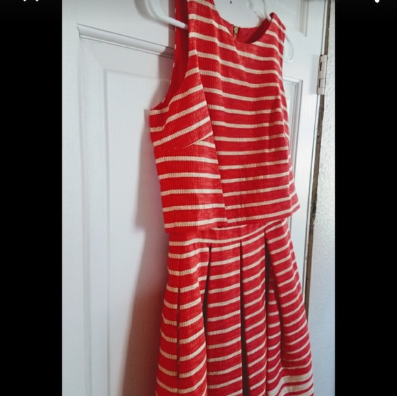 Just Taylor Dress - Picture 2 of 5